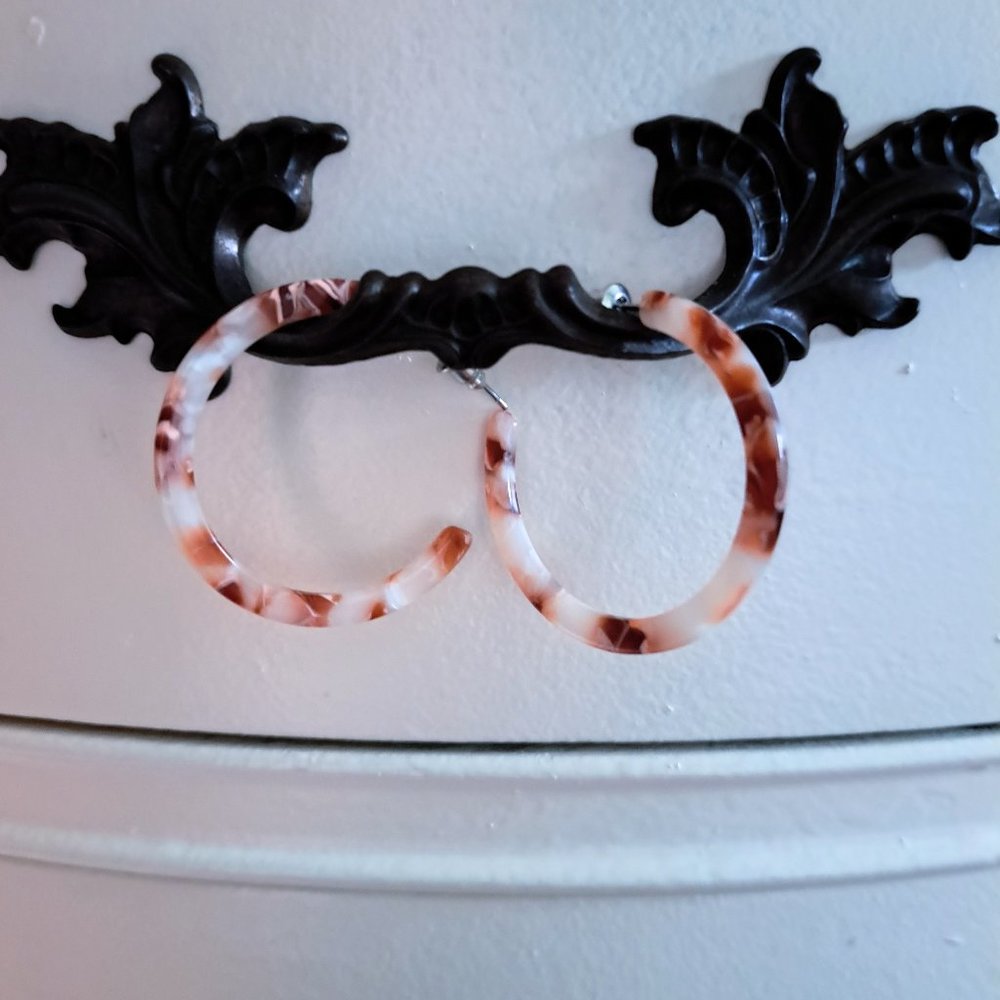 Brand New Acrylic hoop earings